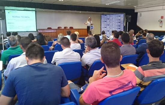 Sindividros-ES anuncia 9ª edição do Comvidro