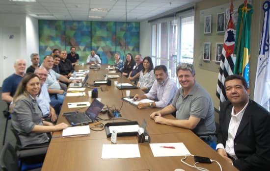 Ajude a criar as normas técnicas vidreiras. Seja voluntário no CB-37