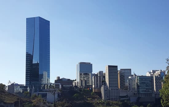 Gigante e dinâmico