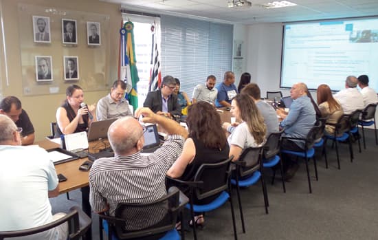 Reuniões a todo vapor!