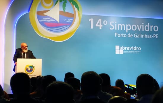 Luiz Felipe Pondé dá aula sobre ética no 14º Simpovidro