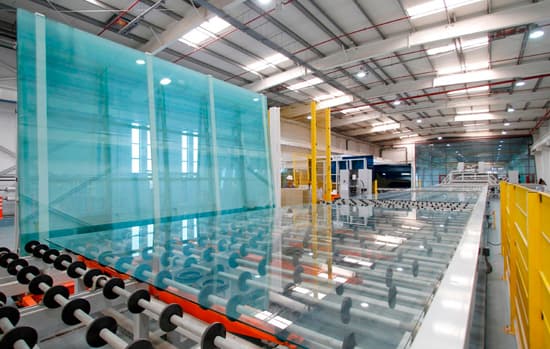 CNI: Covid-19 gera forte queda na atividade industrial