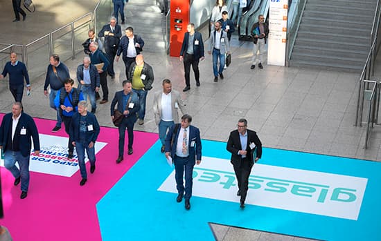 Glasstec 2022: segundo dia traz corredores cheios