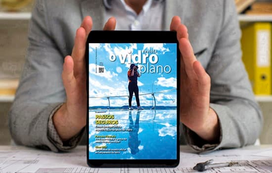 O Vidroplano de novembro mostra como especificar pisos de vidro