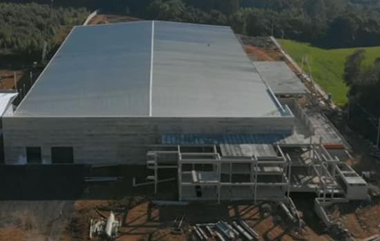 Modelo Vidros completa 30 anos com expansão e nova fábrica