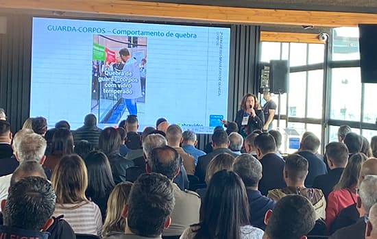 2º Congresso Brasileiro de Guarda-corpo é realizado com palestra da Abravidro