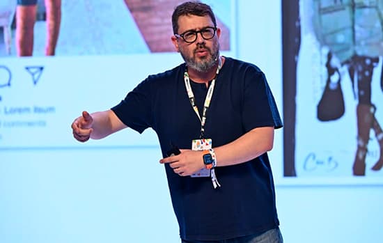 Pedro Doria palestra sobre inteligência artificial no 16º Simpovidro
