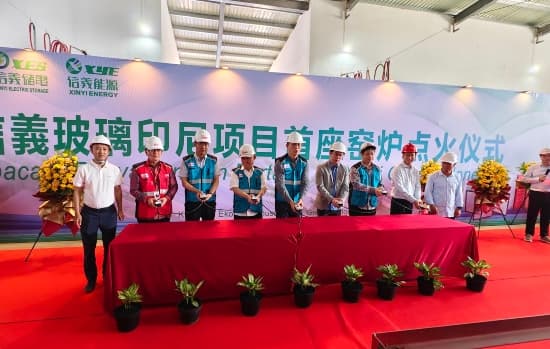 Chinesa XYG ergue nova planta de float na Indonésia