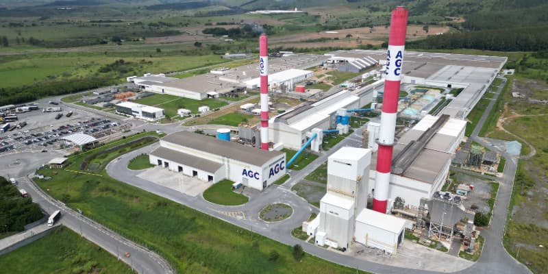AGC anuncia construção de linha para vidros laminados arquitetônicos