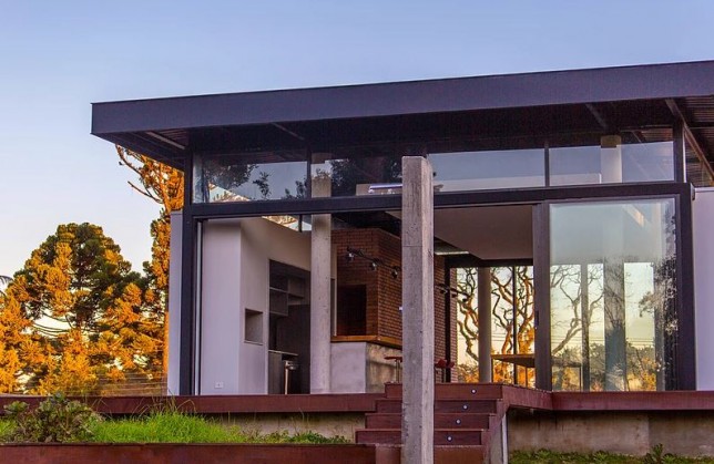 Casa De Vidro No Parana E Construida Em Cinco Meses Abravidro