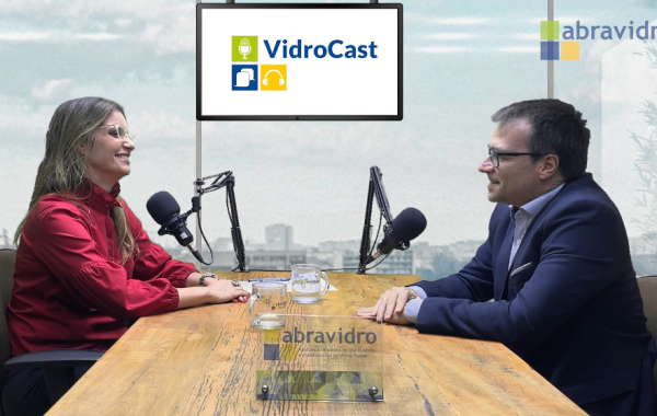 VidroCast: está no ar a entrevista com o presidente Rafael Ribeiro